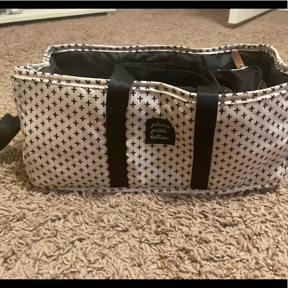 Petunia pickle bottom intermix